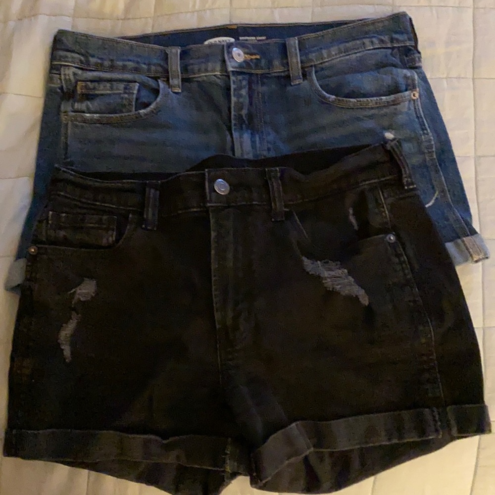 Women’s size 8 Old Navy shorts